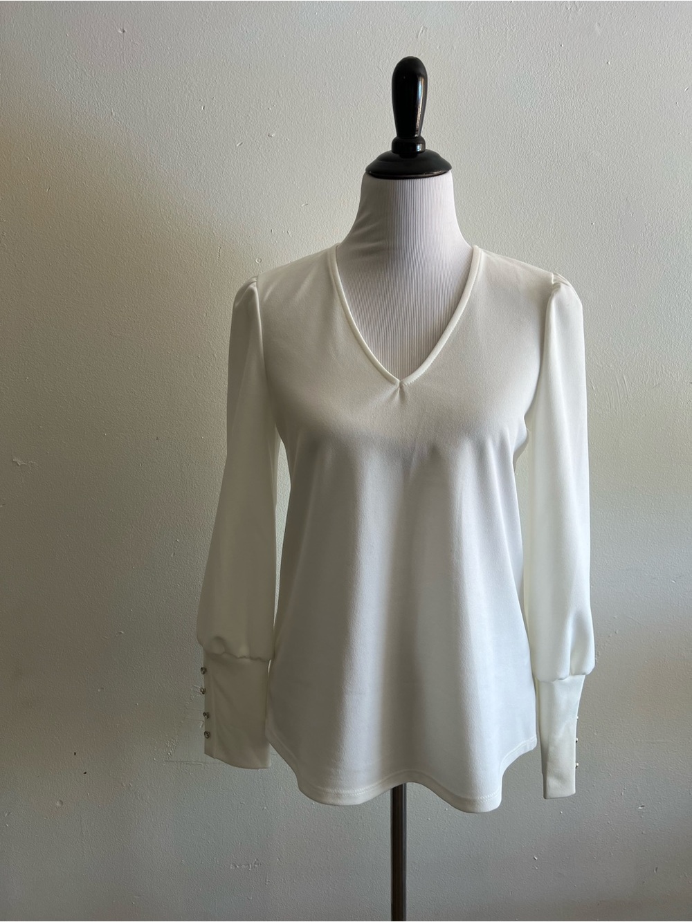 Boston Proper Cream V-Neck Long Sleeve Blouse